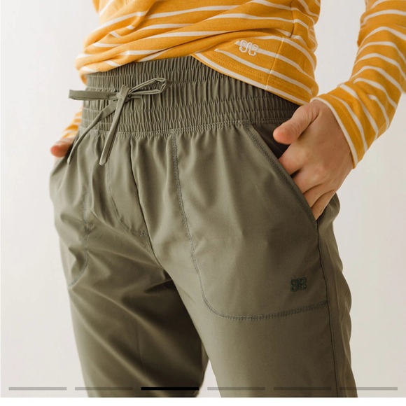 Albion Olive Track Pants - Picture 2 of 4